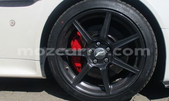 Buy Used Aston Martin V12 Vantage White Car in Beira in Sofala Buy Used Aston Martin V12 Vantage White Car in Beira in Sofala