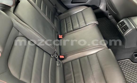 Comprar Usado Volkswagen Golf GTI Branco Carro em Beira em Sofala Comprar Usado Volkswagen Golf GTI Branco Carro em Beira em Sofala