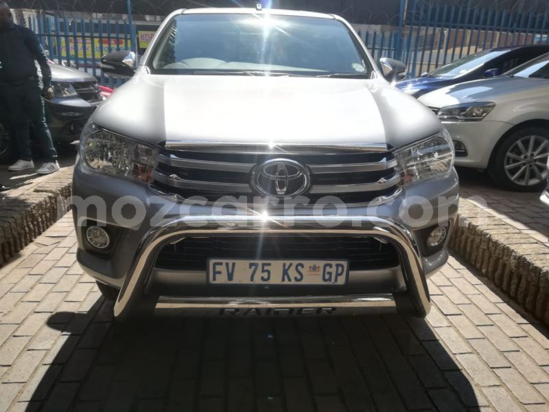 Big with watermark toyota hilux tete will change 8906