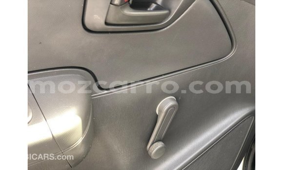 Comprar Importar Toyota Hilux Branco Carro em Import - Dubai em Cabo Delgado Comprar Importar Toyota Hilux Branco Carro em Import - Dubai em Cabo Delgado