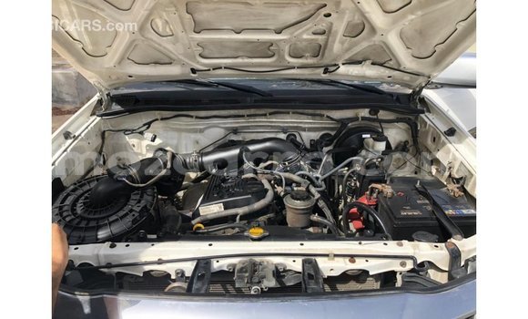 Comprar Importar Toyota Hilux Branco Carro em Import - Dubai em Cabo Delgado Comprar Importar Toyota Hilux Branco Carro em Import - Dubai em Cabo Delgado