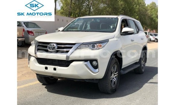 Buy Import Toyota Fortuner White Car in Import - Dubai in Cabo Delgado