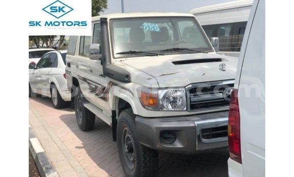 Comprar Importar Toyota Land Cruiser De outros Carro em Import - Dubai em Cabo Delgado