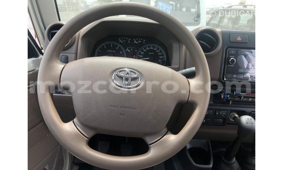 Tenga Imported Toyota Land Cruiser Zvimwe Mota in Import - Dubai in Cabo Delgado Tenga Imported Toyota Land Cruiser Zvimwe Mota in Import - Dubai in Cabo Delgado