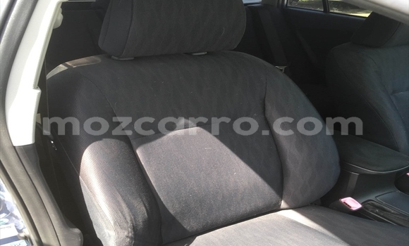 Nunua Ilio tumika Toyota Corolla Bluu Gari ndani ya Maputo nchini Maputo Nunua Ilio tumika Toyota Corolla Bluu Gari ndani ya Maputo nchini Maputo