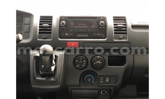Buy Import Toyota Hiace White Car in Import - Dubai in Cabo Delgado Buy Import Toyota Hiace White Car in Import - Dubai in Cabo Delgado