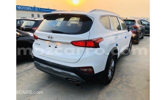 Buy Import Hyundai Santa Fe White Car in Import - Dubai in Cabo Delgado Buy Import Hyundai Santa Fe White Car in Import - Dubai in Cabo Delgado