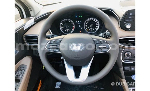 Buy Import Hyundai Santa Fe White Car in Import - Dubai in Cabo Delgado Buy Import Hyundai Santa Fe White Car in Import - Dubai in Cabo Delgado