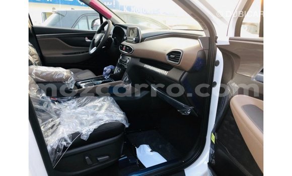 Buy Import Hyundai Santa Fe White Car in Import - Dubai in Cabo Delgado Buy Import Hyundai Santa Fe White Car in Import - Dubai in Cabo Delgado