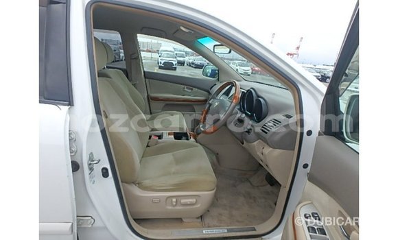 Nunua Imported Toyota Harrier Nyeupe Gari ndani ya Import - Dubai nchini Cabo Delgado Nunua Imported Toyota Harrier Nyeupe Gari ndani ya Import - Dubai nchini Cabo Delgado