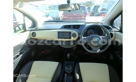 Tenga Imported Toyota Vitz Zvimwe Mota in Import - Dubai in Cabo Delgado Tenga Imported Toyota Vitz Zvimwe Mota in Import - Dubai in Cabo Delgado