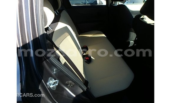 Tenga Imported Toyota Vitz Zvimwe Mota in Import - Dubai in Cabo Delgado Tenga Imported Toyota Vitz Zvimwe Mota in Import - Dubai in Cabo Delgado