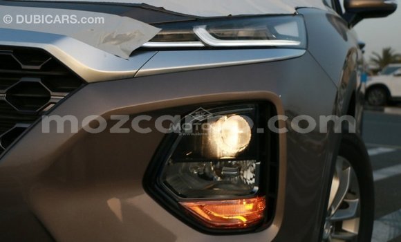 Nunua Imported Hyundai Santa Fe Brown Gari ndani ya Import - Dubai nchini Cabo Delgado Nunua Imported Hyundai Santa Fe Brown Gari ndani ya Import - Dubai nchini Cabo Delgado