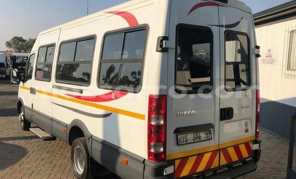 Buy Used Iveco Daily White Truck in Will change in Tete Buy Used Iveco Daily White Truck in Will change in Tete