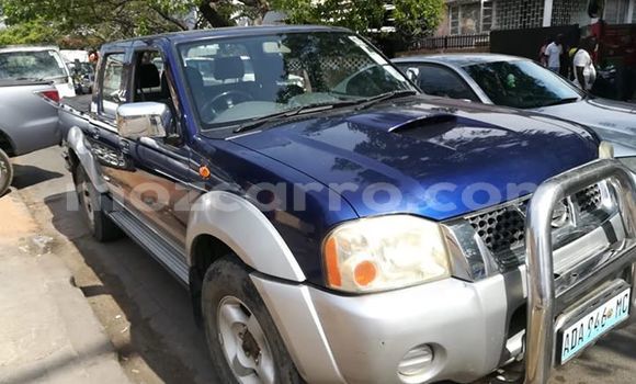Comprar Usado Nissan Hardbody Azul Carro em Maputo em Maputo