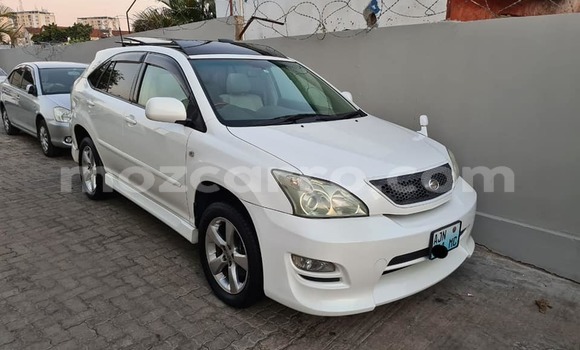 Comprar Usado Toyota Harrier Branco Carro em Ancuabe em Cabo Delgado