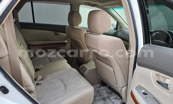 Comprar Usado Toyota Harrier Branco Carro em Ancuabe em Cabo Delgado Comprar Usado Toyota Harrier Branco Carro em Ancuabe em Cabo Delgado
