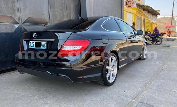 Comprar Usado Mercedes‒Benz C-Class Preto Carro em Ancuabe em Cabo Delgado Comprar Usado Mercedes‒Benz C-Class Preto Carro em Ancuabe em Cabo Delgado