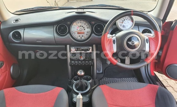 Buy Used MINI Cooper Red Car in Ancuabe in Cabo Delgado Buy Used MINI Cooper Red Car in Ancuabe in Cabo Delgado