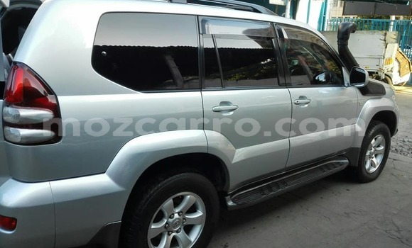 Comprar Usado Toyota Land Cruiser Prado Prata Carro em Ancuabe em Cabo Delgado Comprar Usado Toyota Land Cruiser Prado Prata Carro em Ancuabe em Cabo Delgado