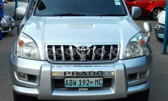 Comprar Usado Toyota Land Cruiser Prado Prata Carro em Ancuabe em Cabo Delgado Comprar Usado Toyota Land Cruiser Prado Prata Carro em Ancuabe em Cabo Delgado