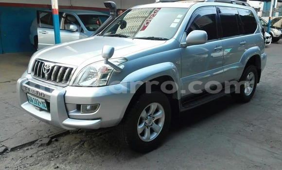 Comprar Usado Toyota Land Cruiser Prado Prata Carro em Ancuabe em Cabo Delgado Comprar Usado Toyota Land Cruiser Prado Prata Carro em Ancuabe em Cabo Delgado