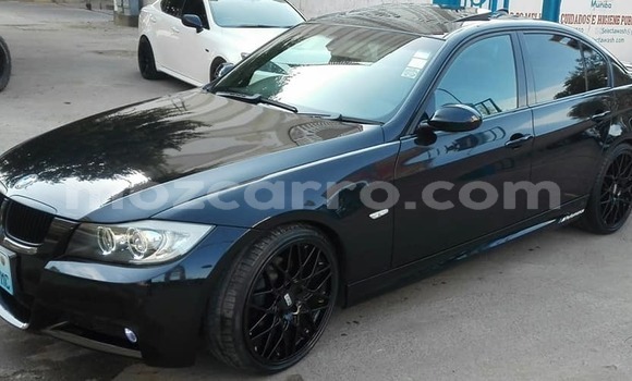 Comprar Usado BMW 3-Series Preto Carro em Ancuabe em Cabo Delgado Comprar Usado BMW 3-Series Preto Carro em Ancuabe em Cabo Delgado