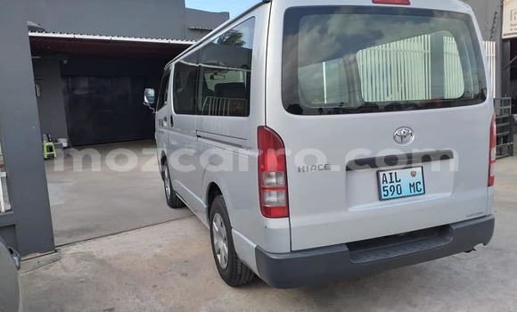 Buy Used Toyota Hiace Silver Car in Ancuabe in Cabo Delgado Buy Used Toyota Hiace Silver Car in Ancuabe in Cabo Delgado