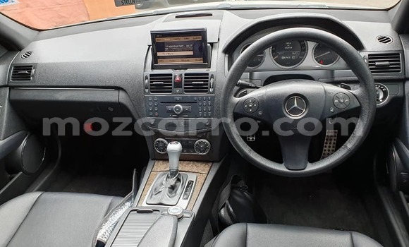 Buy Used Mercedes‒Benz C-Class White Car in Ancuabe in Cabo Delgado Buy Used Mercedes‒Benz C-Class White Car in Ancuabe in Cabo Delgado