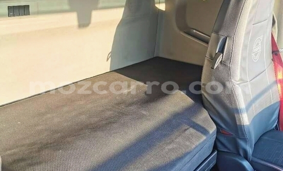 Buy Used Volvo F4 White Truck in Will change in Tete Buy Used Volvo F4 White Truck in Will change in Tete