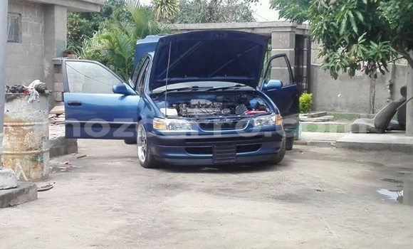 Nunua Ilio tumika Toyota Corolla Bluu Gari ndani ya Maputo nchini Maputo Nunua Ilio tumika Toyota Corolla Bluu Gari ndani ya Maputo nchini Maputo