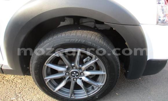 Comprar Usado Nissan NV200 Branco Carro em Balama em Cabo Delgado