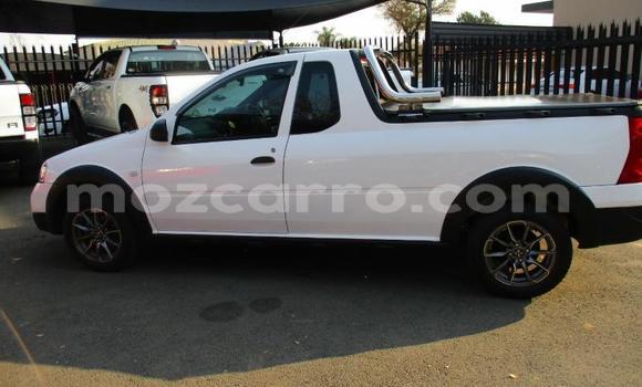 Tenga Tsaru Nissan NV200 Chena Mota in Balama in Cabo Delgado Tenga Tsaru Nissan NV200 Chena Mota in Balama in Cabo Delgado