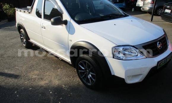 Tenga Tsaru Nissan NV200 Chena Mota in Balama in Cabo Delgado Tenga Tsaru Nissan NV200 Chena Mota in Balama in Cabo Delgado