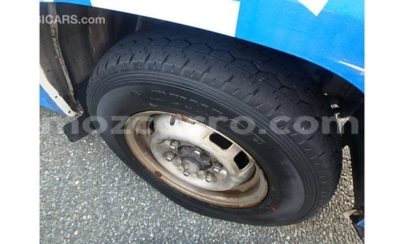 Tenga Imported Nissan Caravan Chena Mota in Import - Dubai in Cabo Delgado Tenga Imported Nissan Caravan Chena Mota in Import - Dubai in Cabo Delgado