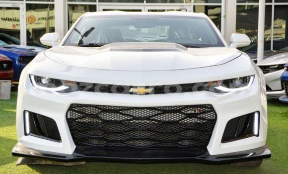 Comprar Importar Chevrolet Camaro Branco Carro em Import - Dubai em Cabo Delgado